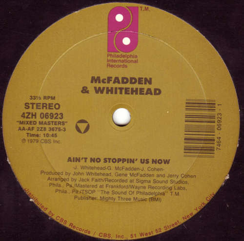 Cover McFadden & Whitehead / The Jones Girls - Ain't No Stoppin' Us Now / You Gonna Make Me Love Somebody Else (12, Single) Schallplatten Ankauf