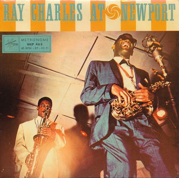 Cover Ray Charles - Ray Charles At Newport (7, EP) Schallplatten Ankauf