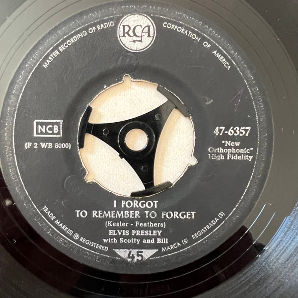 Cover Elvis Presley With Scotty* And Bill* - I Forgot To Remember To Forget / Mystery Train (7, Single) Schallplatten Ankauf